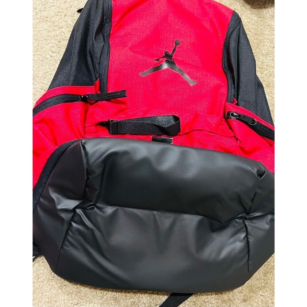 NWT❤️Jordan Large Backpack - Picture 7 of 12